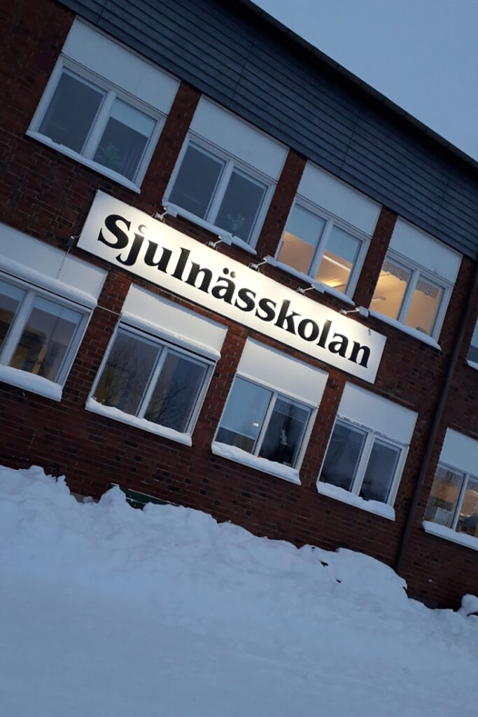 Foto på Sjunlässkolan.