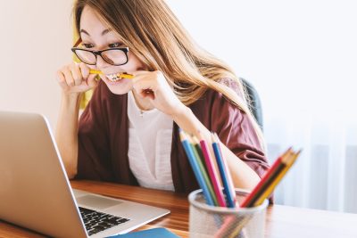 Studie: Stress och känsla av att kunna ger bättre resultat i skolan