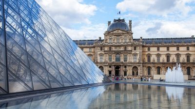 Louvren i Paris